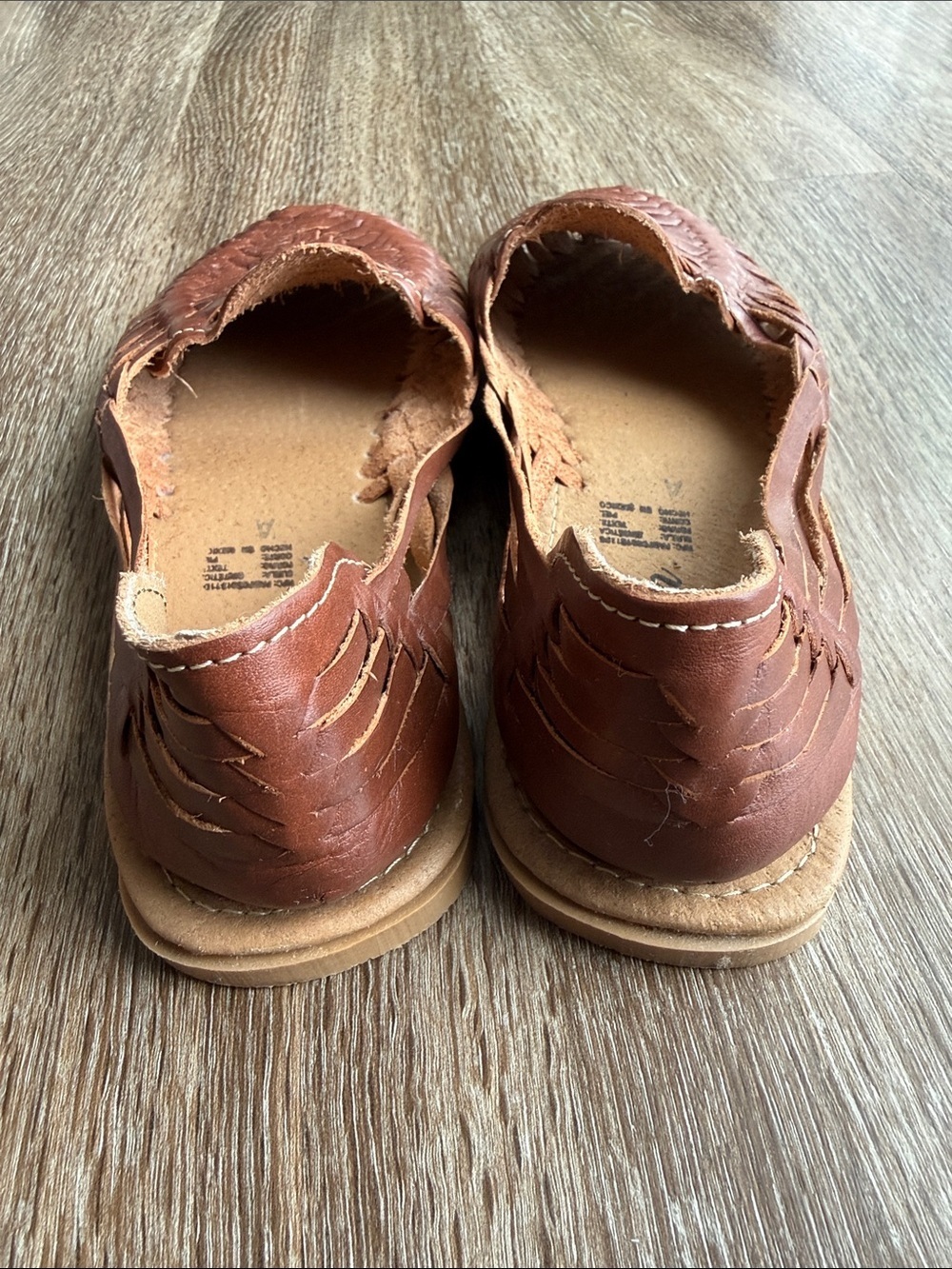 💥Brown Huarache Leather Slip-On Flats💥 - Picture 3 of 9